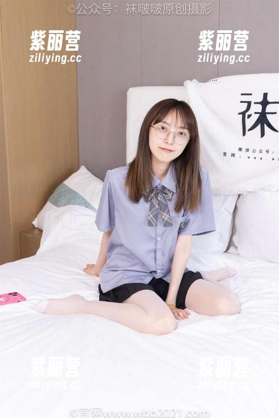 BoBoSocks袜啵啵-奶油 BoBoSocks袜啵啵 - 在短靴与奶油的牵引下,这些美图值得下载吗?