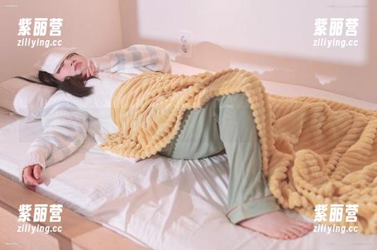 Dami(퀸다미)走过的路：翻开这本裸足写真新图包
