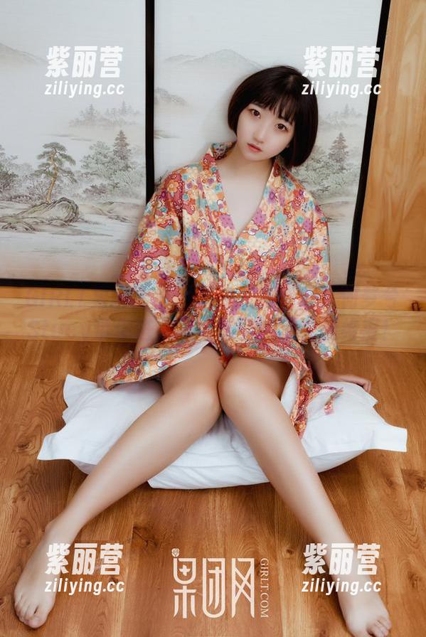 GIRLT果团网-何梦兮Stacy GIRLT果团网 - 严肃的长腿合集:何梦兮Stacy带你进入不可思议的腿长新维度!