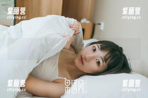 GIRLT果团网 - 免费福利来啦！油亮的莫雅淇，不一眼迷上都不相信！