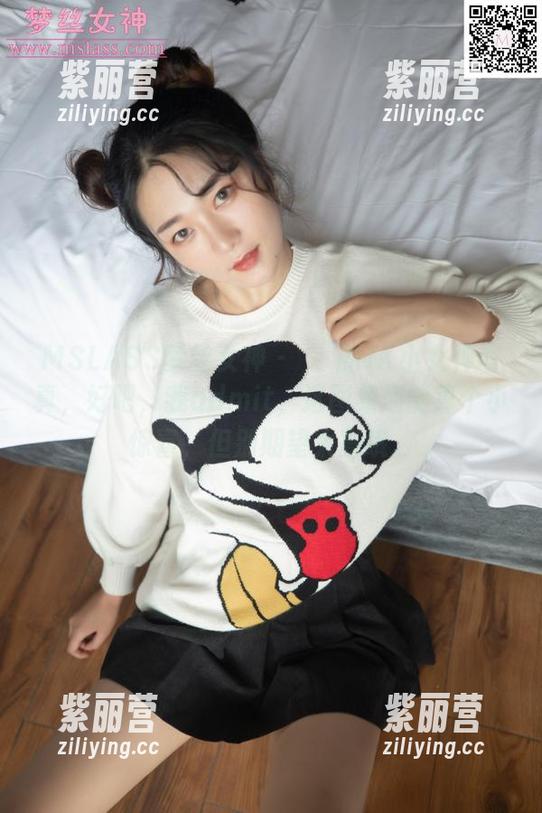 MSLASS梦丝女神-玥玥 MSLASS梦丝女神 - 玥玥的JK小女神写真,好吧,我admit,这图集还能算个小惊喜,但别期望太高哦。