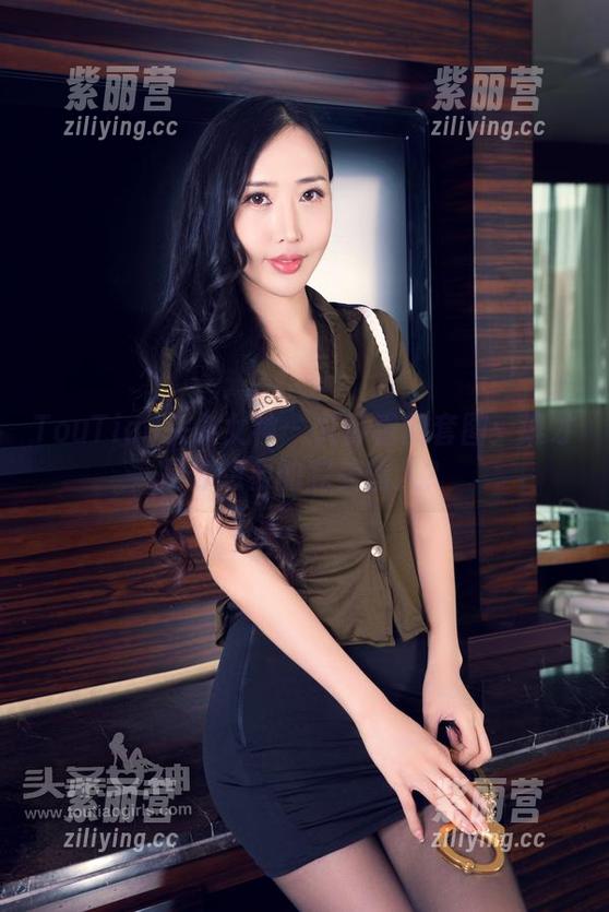 TouTiao头条女神-艾静香 TouTiao头条女神 - 艾静香的套图:谁才是你想要的完美情人?