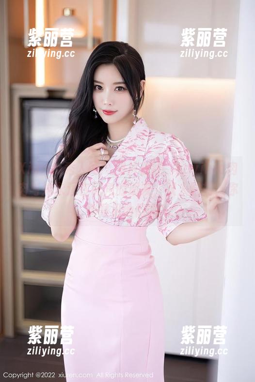 Xiuren秀人网-Lavinia肉肉 Xiuren秀人网 - 图片在线,Lavinia肉肉与她永远在配角的朋友,双人时刻,你看得见他们吗?