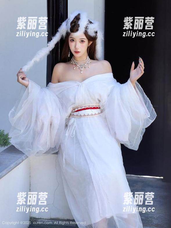 Xiuren秀人网 - 来自天台的免费馈赠——奶茶味的包子的原图独家展示