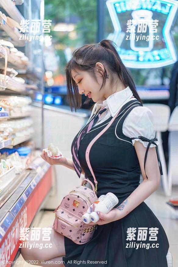 Xiuren秀人网 - 没错，安然Maleah在线，尝试各种花式自拍，图片来源不明！