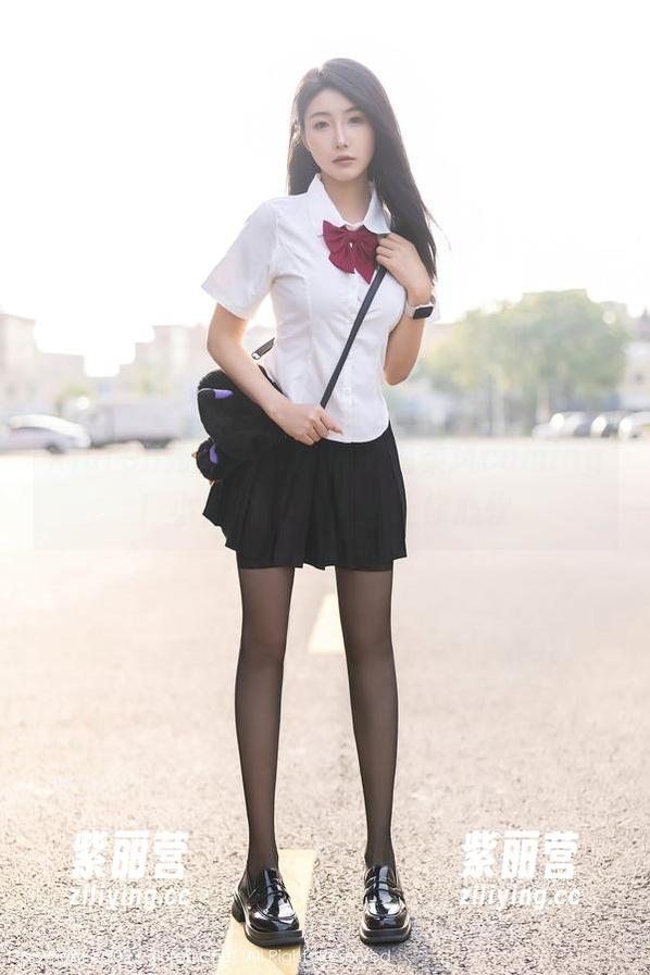 Xiuren秀人网-黄乐然 Xiuren秀人网 - 黄乐然温柔风coming!小奶牛的合集会让你心软