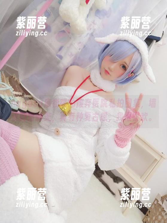 nagesa魔物喵 nagesa魔物喵的废弃医院私拍图集,墙皮剥落的美,真有种复古感,我很喜欢。