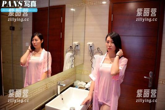 pans-小鱼 pans - 小鱼的作品:寒冷冬季中的高清圣诞,真不怕冻坏吗?