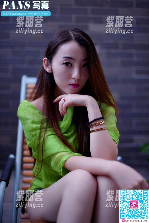 pans - 动感满分的女仆写真，锐锐这次精选的衣服好像是从童话里抠出来的？