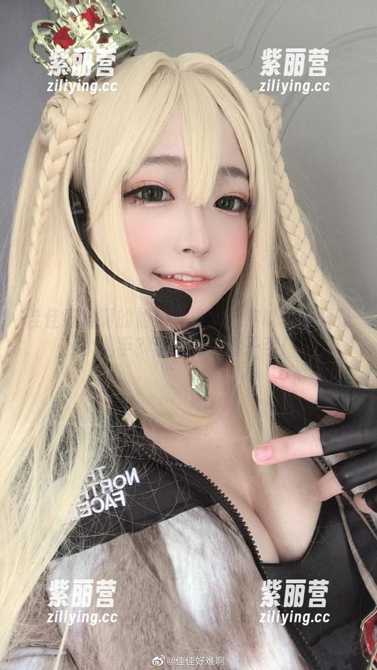 佳佳好难啊的姐姐写真集：你以为她只是个选手？其实是个段子手！
