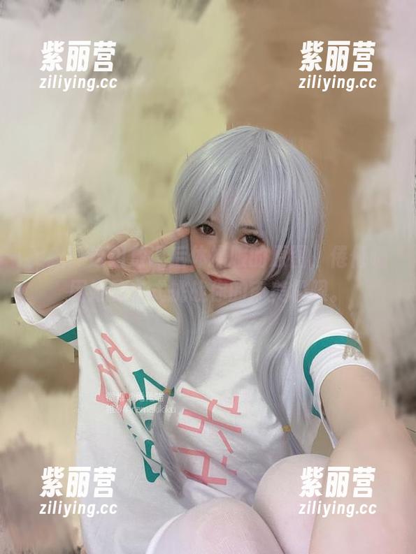 倦倦喵 更新:这组放课后体操服的原图,倦倦喵用她的方式挑战你的审美极限。