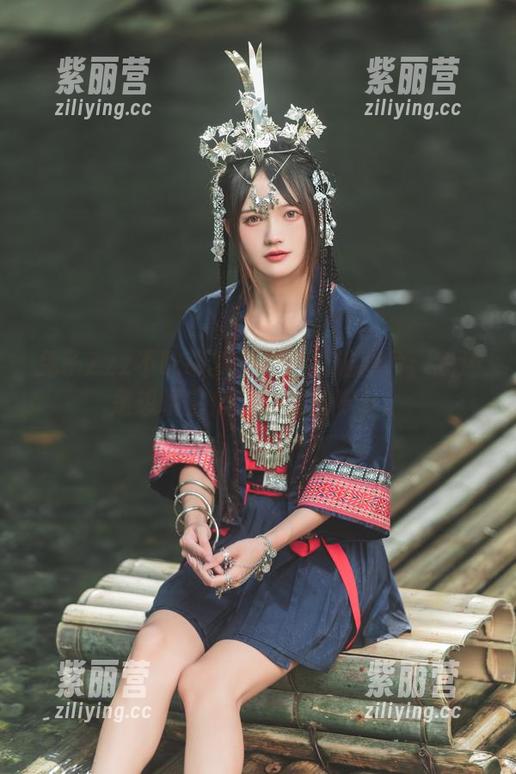 兔子Zzz不吃胡萝卜 兔子Zzz不吃胡萝卜黑白精选图片:我还是想喂它信念满满的萝卜。