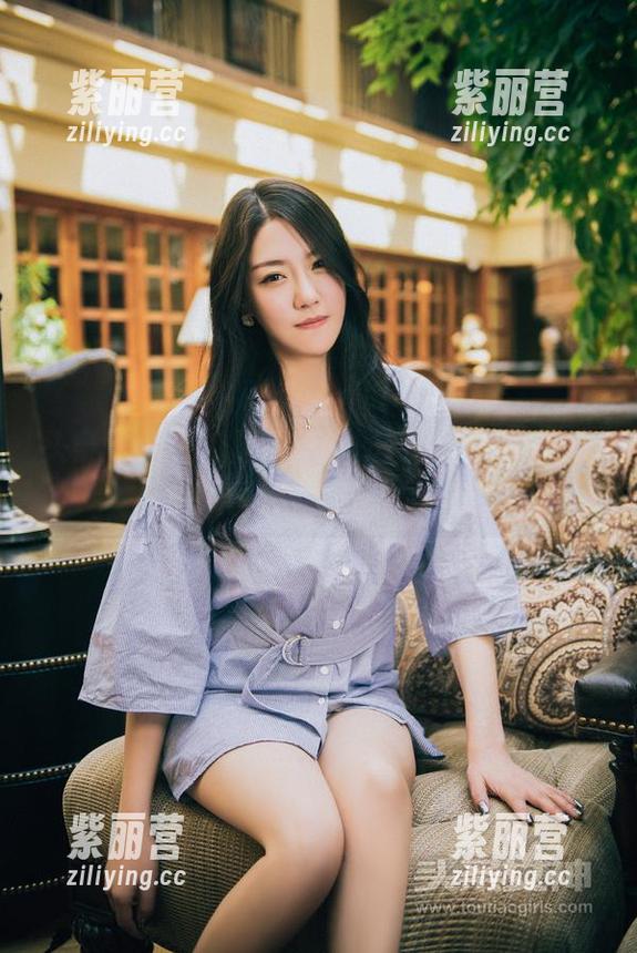 头条女神-杨漫妮 头条女神 - 掀起杨漫妮的阿拉蕾图集,我要坦诚面对我的讽刺气息!