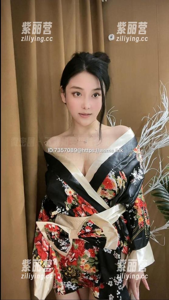 奶雯 微密圈 - 下载奶雯棉袜合集,试试不被袜子压制的制裁。