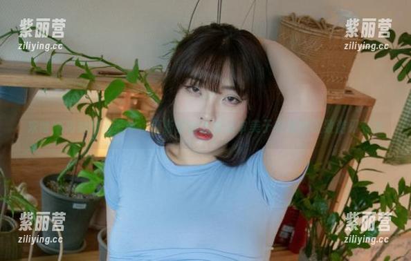 宋哈娜 宋哈娜和她的万圣节:清晰到让人质疑审美于在线的极致游刃有余