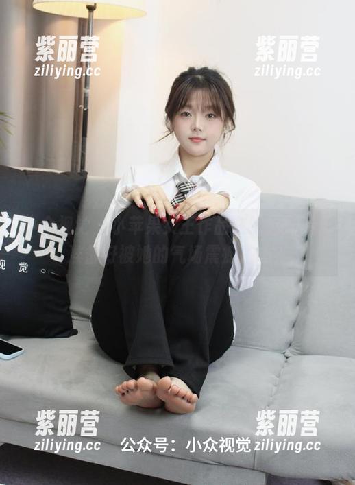 小众视觉-小苹果 小众视觉 - 小苹果女王作品在线抢先看,准备好被她的气场震撼了吗?
