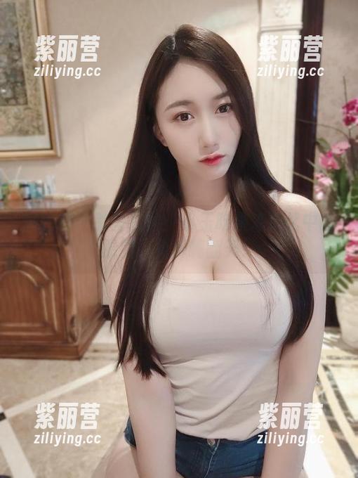 微密圈 - 教室冒险：小玉吃果冻记忆中的原图，免费嗨翻天！