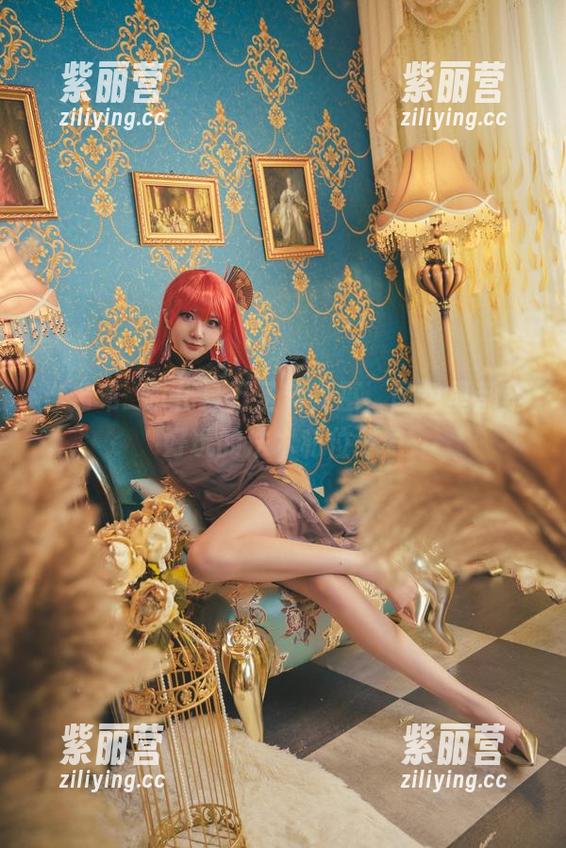 希希_啾 当希希_啾化身万圣节女巫,图包里都是好玩的法术和位……