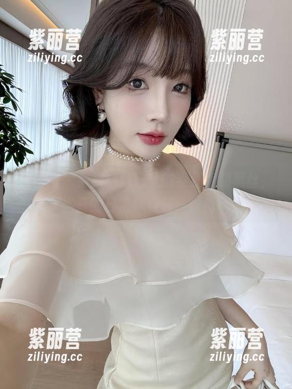徐莉芝 微密圈 - 最新!徐莉芝的枣红裙和黑丝,分享出奇的日常优雅和一丝丝讽刺。