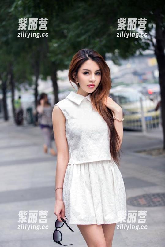 推女郎-李丽莎 推女郎 - 李丽莎带来的图包,全套天台风,无敌放飞自我。