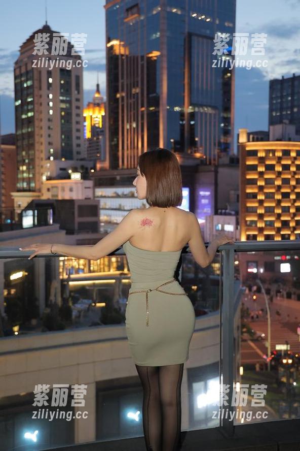 果儿Victoria 微密圈 - 锁定果儿Victoria半腿肉丝最新写真集,不更新都不行!