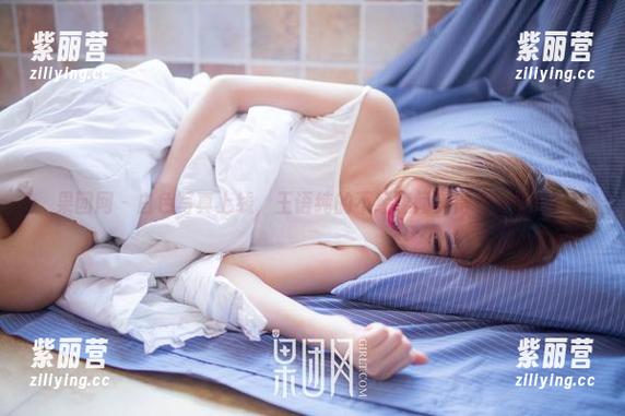 果团网-王语纯 果团网 - 白色写真上线,王语纯的不经意间美得令人意外!