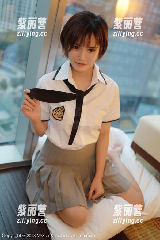 模范学院-人间荒糖 模范学院 - 全套长腿视角,来自人间荒糖,不看我都想为你打电话!