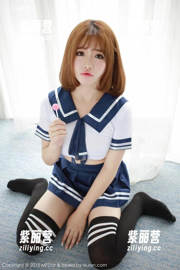 模范学院-柒喜小baby 模范学院 - 水手服的全套写真,柒喜小baby成功把我弄得想冲向海里捉鱼了!