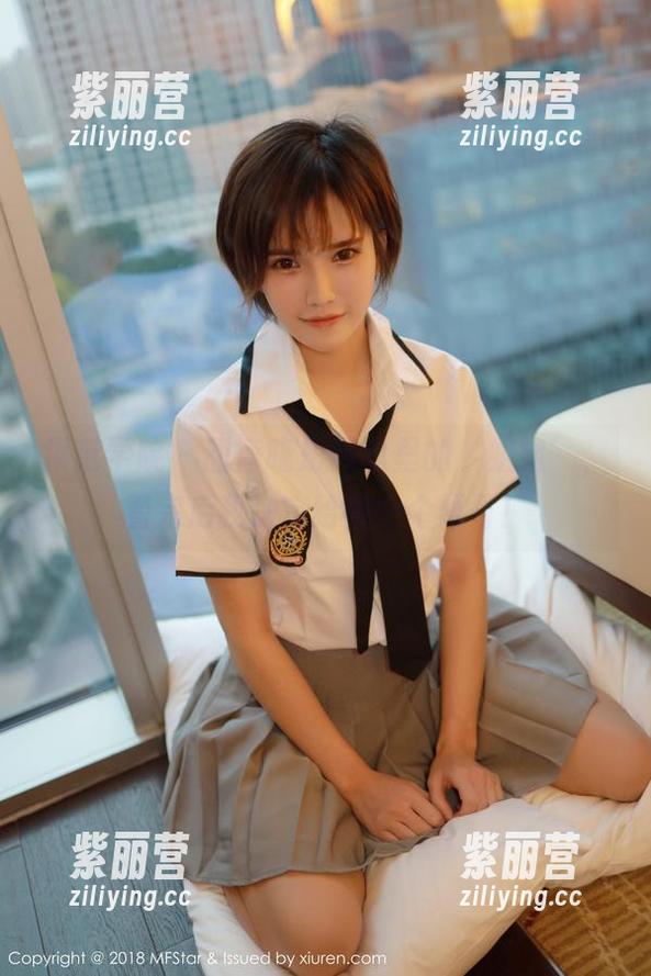 模范学院-甜筒晓彤 模范学院 - 甜筒晓彤网盘里的‘姐姐’,看完后我决定给她一个哥哥!