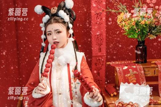 爆机少女喵小吉 谁说春天不值得注意?爆机少女喵小吉的图集精选让你重新认识春日野穹,啧啧。