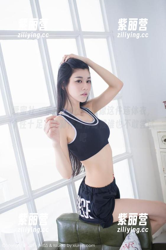爱蜜社-乐乐Mango 爱蜜社 - 乐乐Mango就像这件连体衣,个性十足,定制作品有时候谁也不敢尝试吧