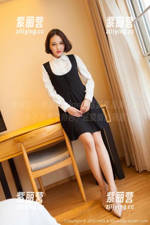 爱蜜社-妤薇Vivian 爱蜜社 - 妤薇Vivian的最新作品集,秘书不只是个角色,还能如此有趣