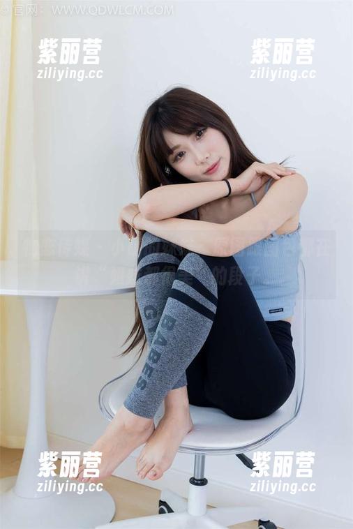 物恋传媒 - 小晴的妹妹，原图跟图包都在讲“姐妹都很美”的段子。