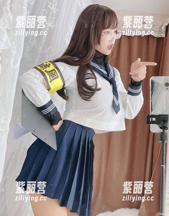白烨烨 白烨烨的免费白天鹅照片,记得截图,不然不保证明天还能看到!