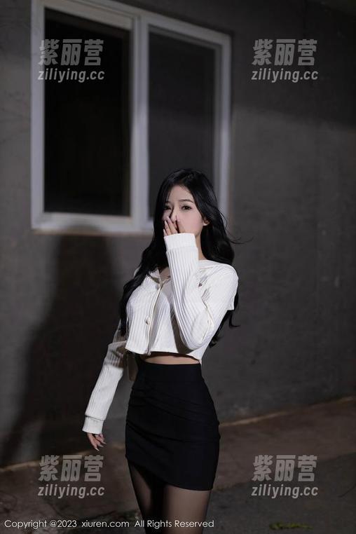 秀人网-yoo优优 秀人网 - 原图里yoo优优,那个女孩有点俏皮,是我喜欢的样子。