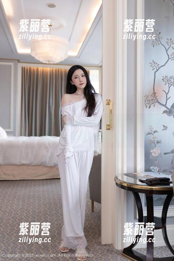 秀人网-婕西儿jessie 秀人网 - 婕西儿jessie的圣诞独家作品集:节日和幽默,碰撞出意想不到的火花!