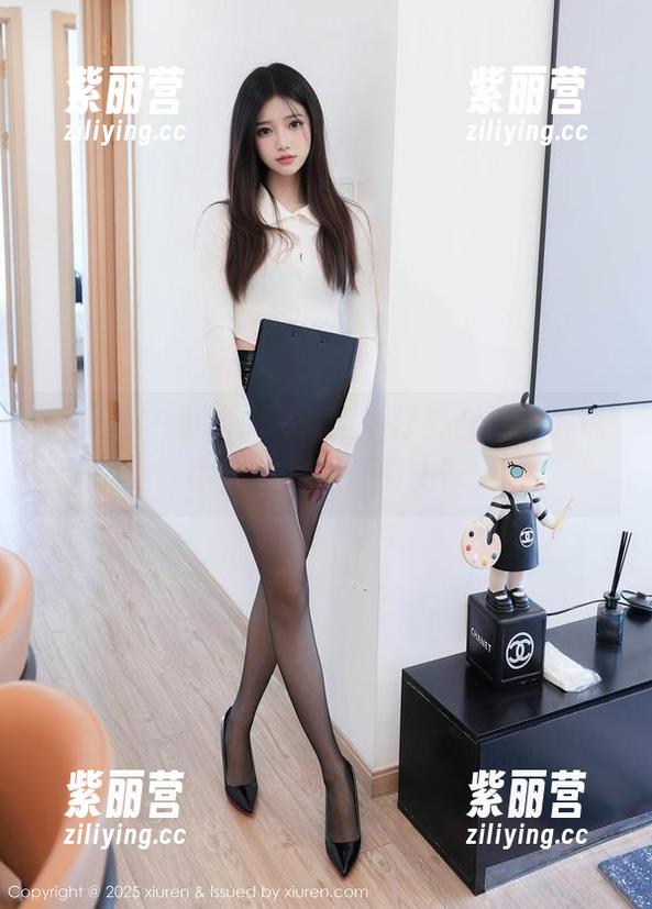 秀人网-小雨baby 秀人网 - 小雨baby的牛仔裤合集:谁说牛仔裤只适合街头?