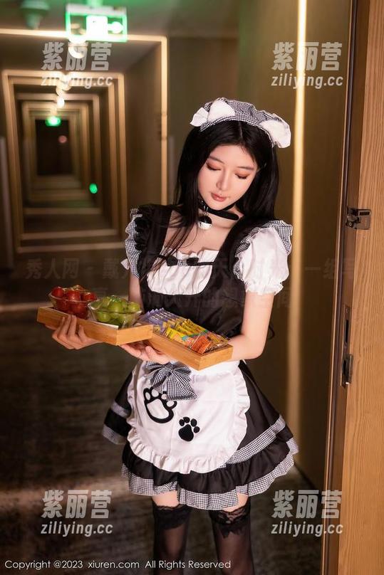 秀人网-戴允祺zoe 秀人网 - 戴允祺zoe的天台时光:一组写真,脑洞大开的想象空间