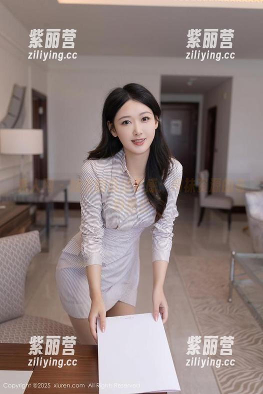 秀人网-灿宝 秀人网 - 灿宝的造型灵感:网袜资源的奇妙组合