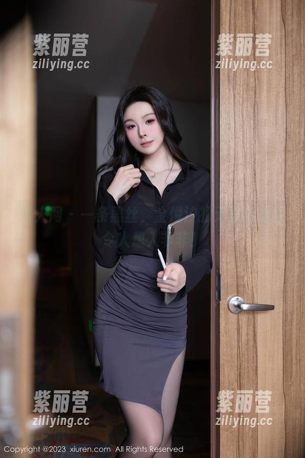 秀人网-金悦汐 秀人网 - 一条黑丝,金悦汐的无圣光美图令人想入非非!