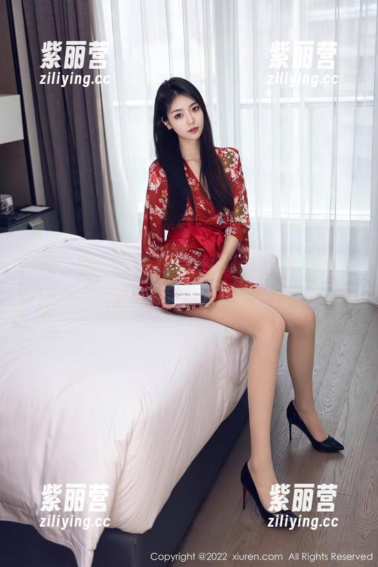 秀人网-香澄在东京 秀人网 - 香澄在东京,连衣裙和免费图片,这搭配能让人腿软吗?