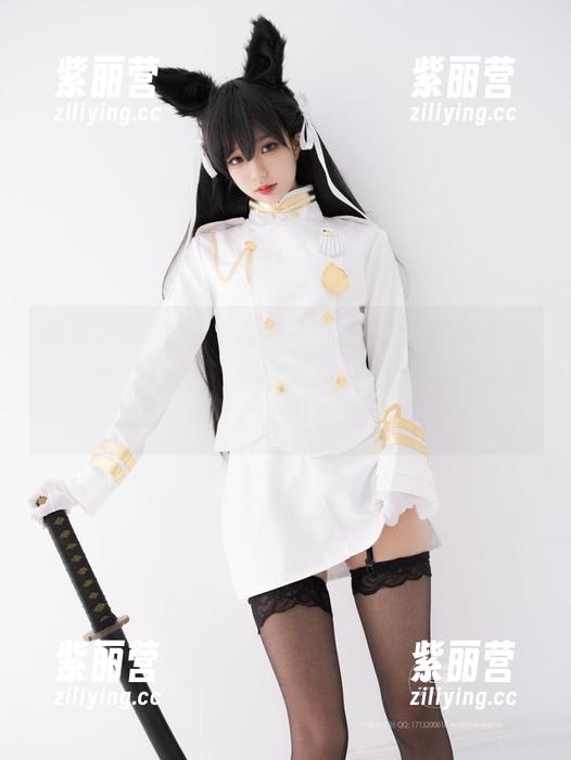 紧急企划 - 疑似魔法？全套奶昔礼服下载，让你一秒从路人变身女主，光圈已开启！