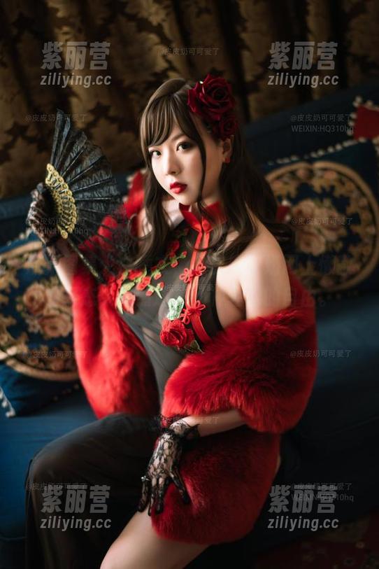 超皮皮皮奶 最新图集:白睡衣,超皮皮皮奶网上懒散的姿态,果然还是那种轻松的自由。