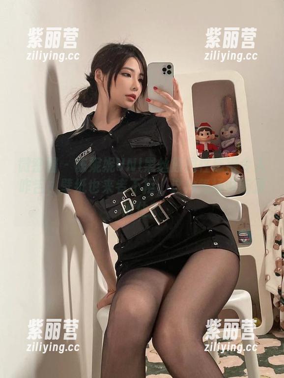 陈妮妮UNI 微密圈 - 陈妮妮UNI黑丝原图性感得令人咋舌,壁纸也来者不拒,这种气场谁能顶得住?