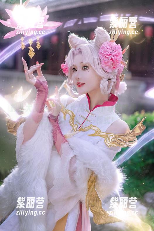 露儿大魔王 露儿大魔王的旗袍作品集,下载就能开启属于你的“穿越”模式!